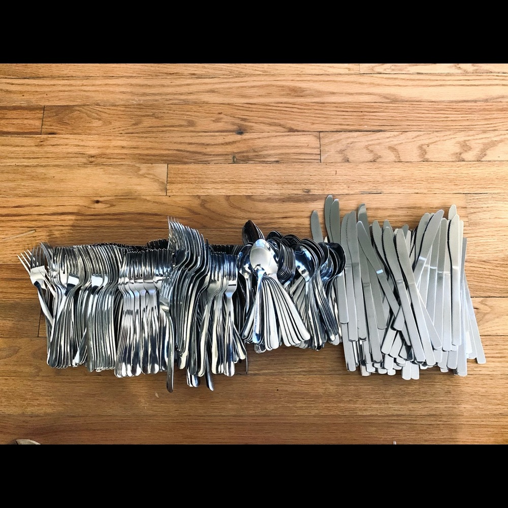 COPY - Large set of Flatware